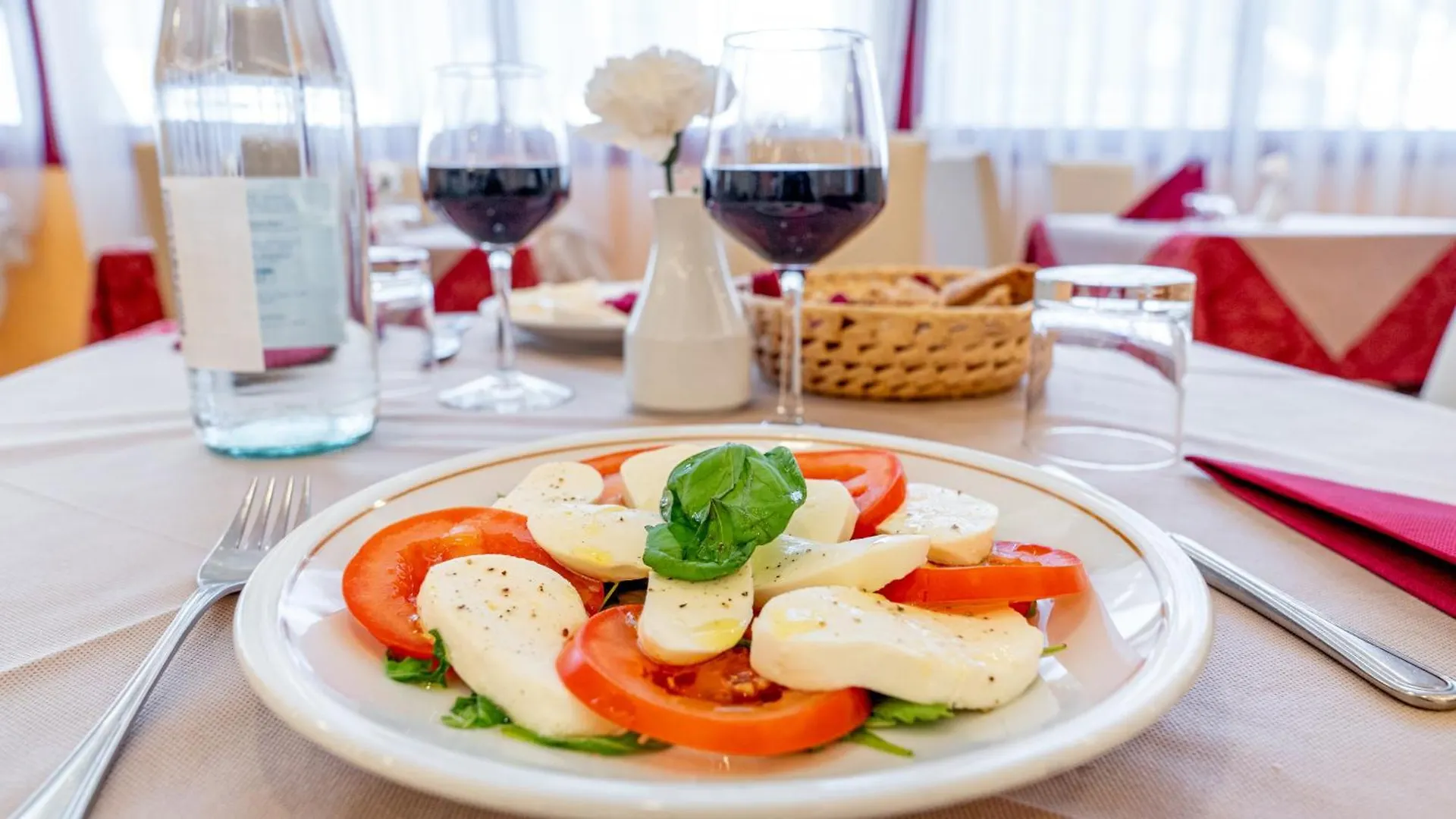 Hotel Nobel Rimini 3*,  Italien